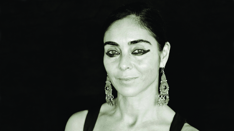 Shirin Neshats eksil