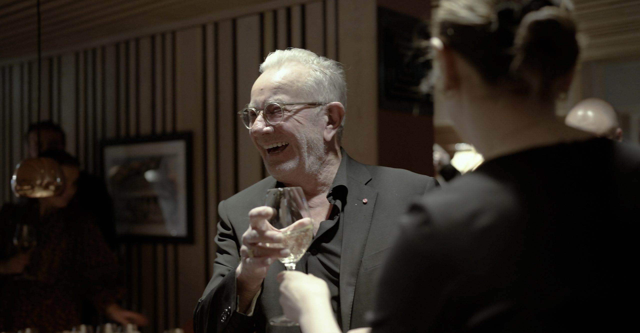 Sørnorsk prioriterer Åge Aleksandersen og bunadskledde ninjaer. | Rushprint