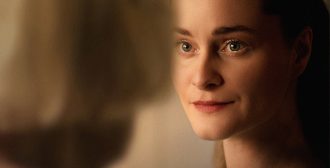 Kino- og strømmetips: «Hjem kjære hjem», «Heim», «Somebody Somewhere», «Dette er humor» og Kortfilmfestivalen.