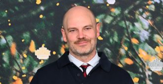 – Jeg ville lage noe stille, som sakte men sikkert åpner seg opp. (+)